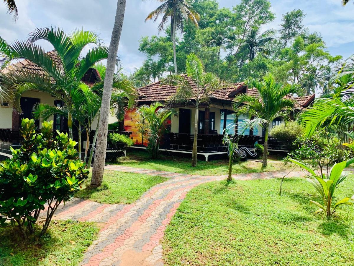 Maadathil Cottages Varkala Εξωτερικό φωτογραφία